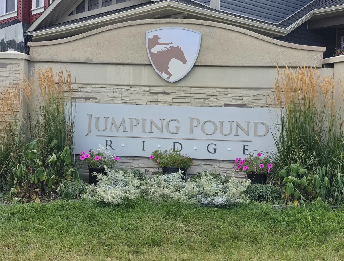 Jumping Pound Ridge, Cochrane homes for sale